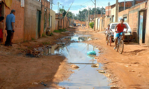 Saneamento Ambiental Urbano e Rural: Políticas e Ações